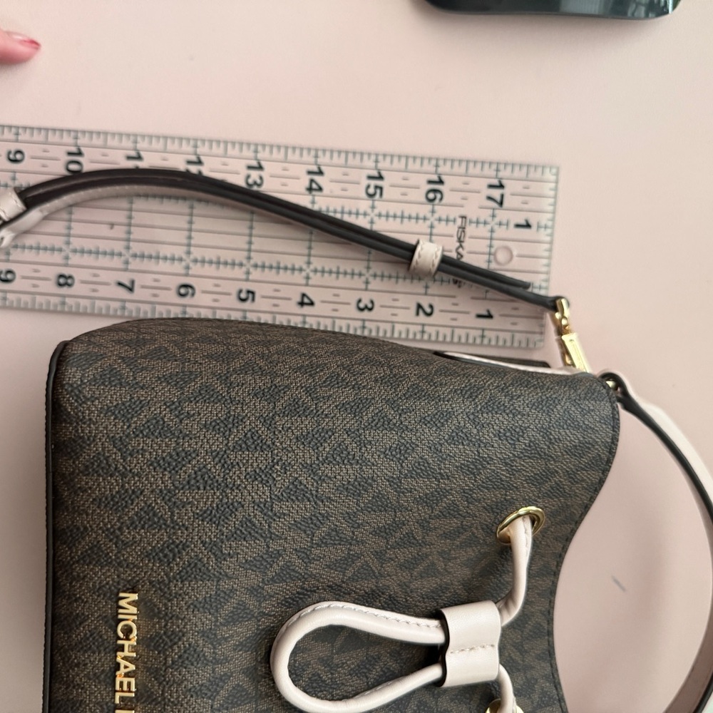 Michael Kors Mini Bucket Bag with Light Pink Drawstring - Picture 3 of 5